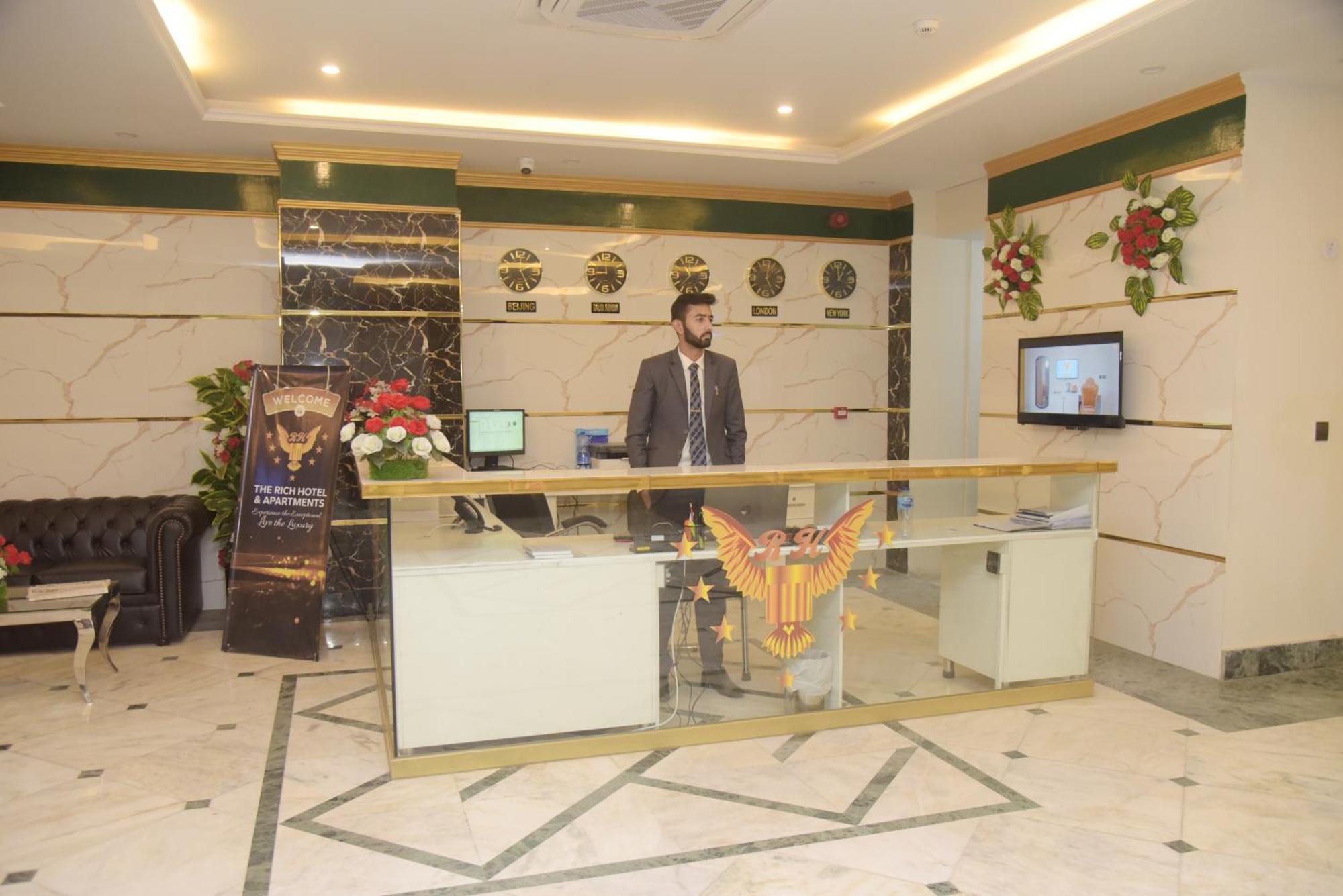 The Rich Hotel & Apartments Lahore Exterior foto